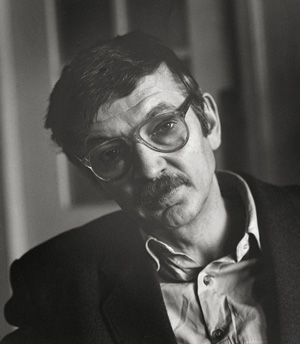 Lot 2695, Auction  120, Hein, Christoph und Kruse, Ingrid von, 2 masch. Briefe m. U. sowie eigenh. Brief. m. U. und Porträt in Originalfotografie