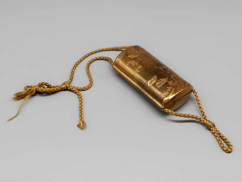 Lot 632, Auction 126, Inrô mit Enten-Golddekor, 5-teiliges Aufbewahrungs-Behältnis