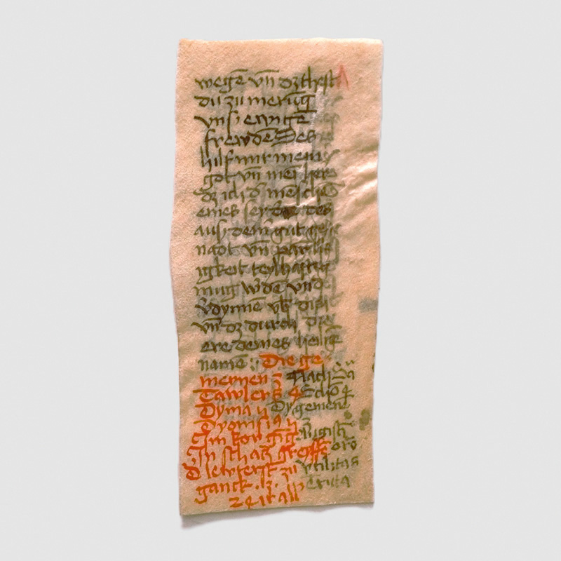 Lot 1017, Auction  127, Nürnberger Dominikanerinnenkloster, St. Katharina. Fragment eines Andachtszettelchens. Textura in Braun und Rot auf Pergament. 