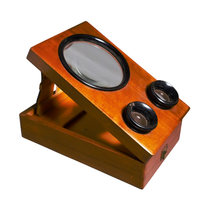Lot 3400, Auction 127, Graphoskop, Stereo-Bildbetrachter. Furnierter, aufklappbarer Holzkasten